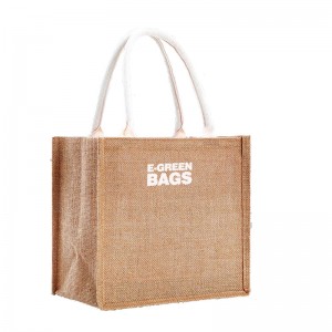 Personnalisation de sac à main en jute